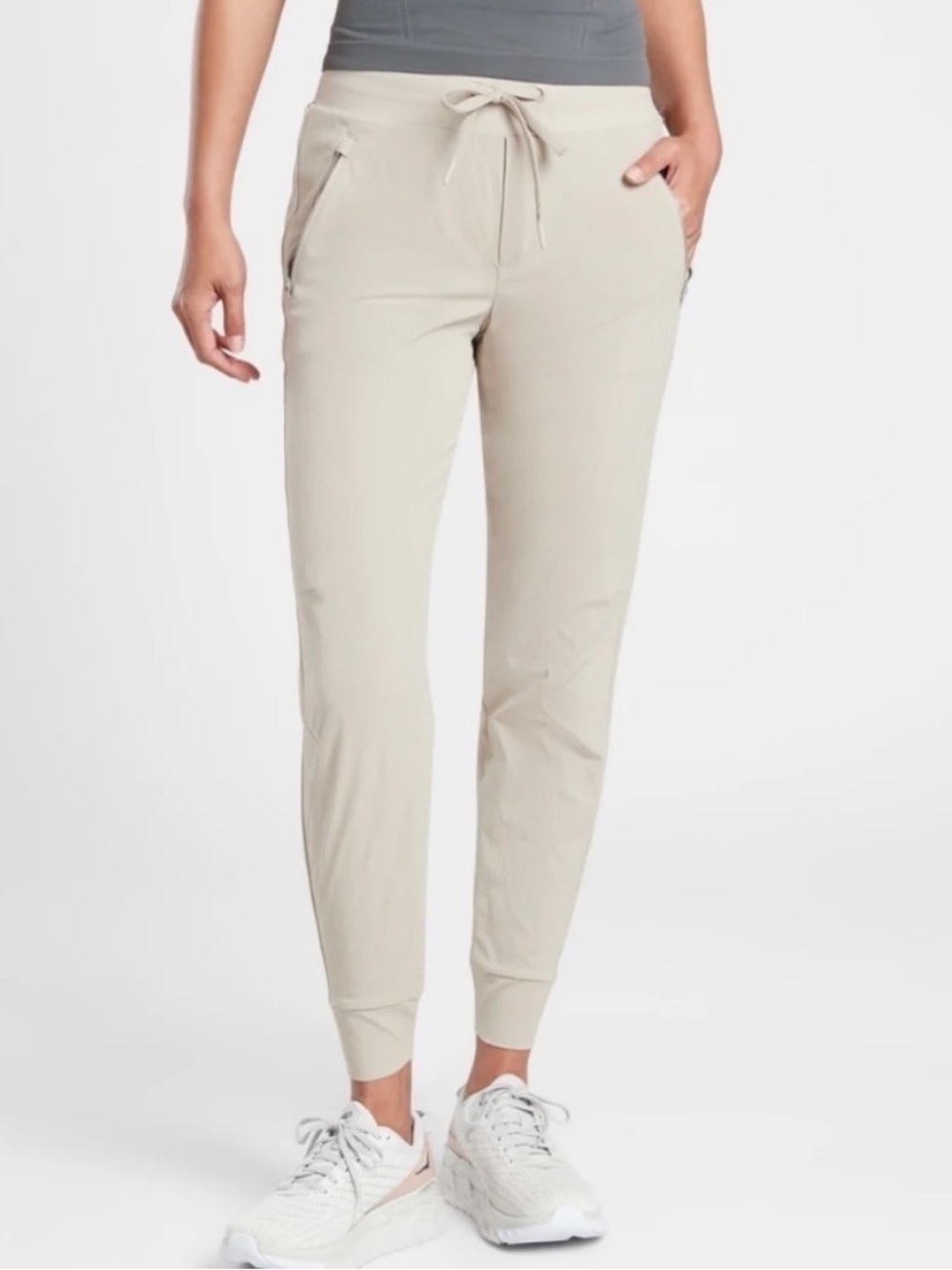 Athleta Trekkie North Jogger Size 4 Tan Ecru w/ Zip Pockets